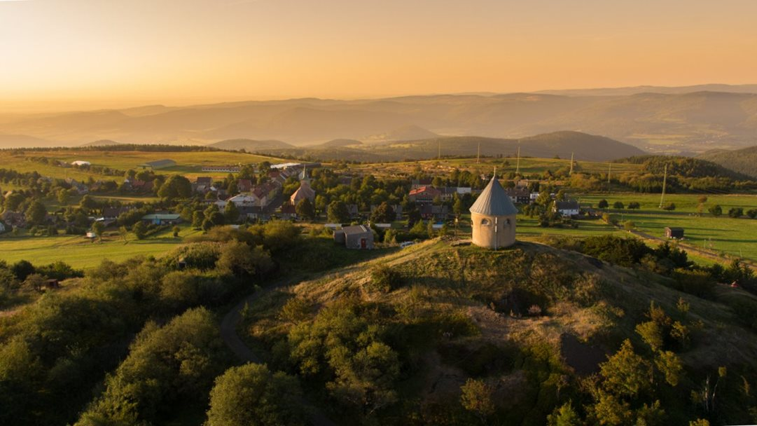 Mědník